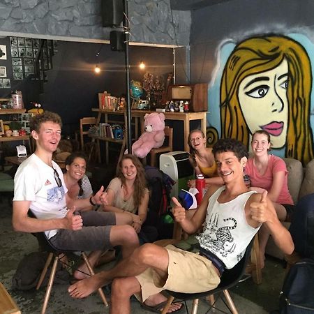 Norn Nung Len Cafe'&Hostel Chiang Rai Esterno foto