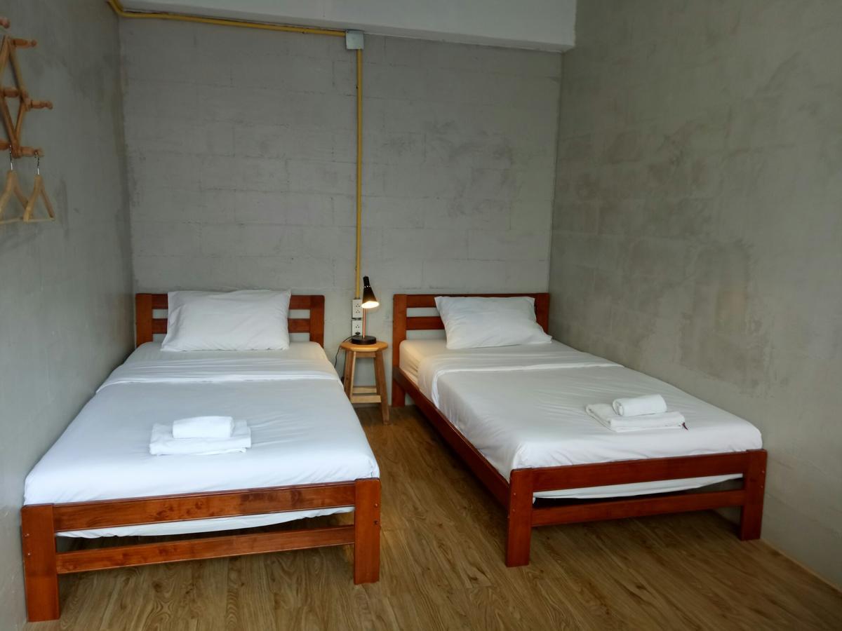 Norn Nung Len Cafe'&Hostel Chiang Rai Esterno foto