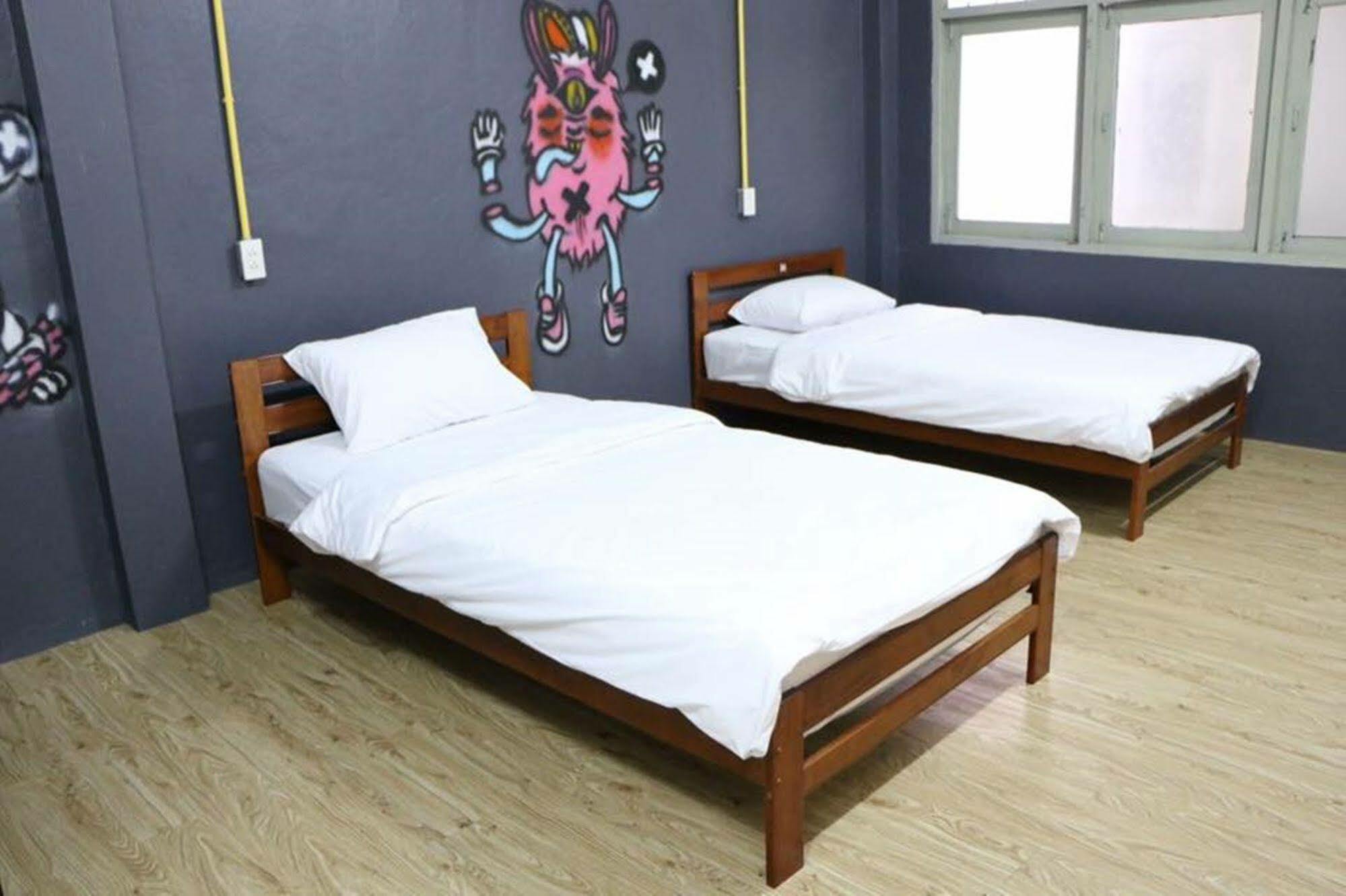 Norn Nung Len Cafe'&Hostel Chiang Rai Esterno foto